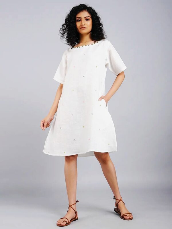 Hand Embroidered White Linen Dress DARTSTUDIO DS2104