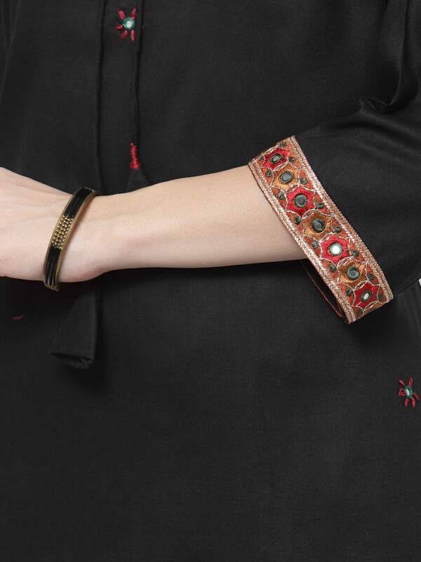 Hand Embroidered Black Yoke Design Keyhole Neck Flared Sleeves Kurta